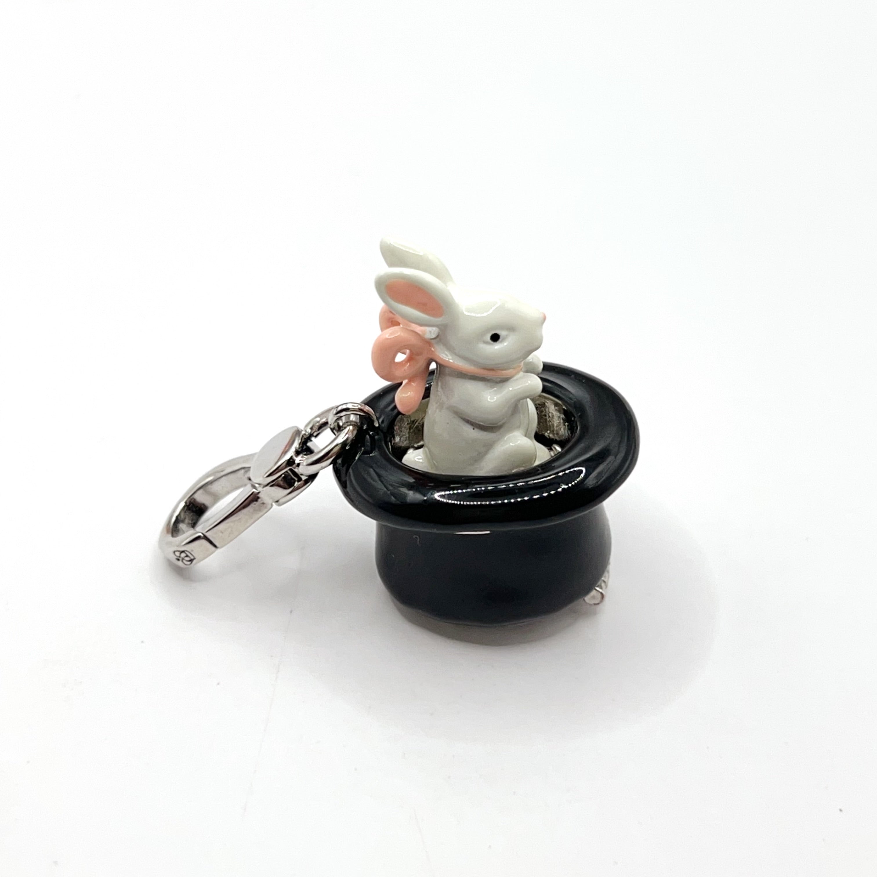 V13-Juicy Couture magic hat charm