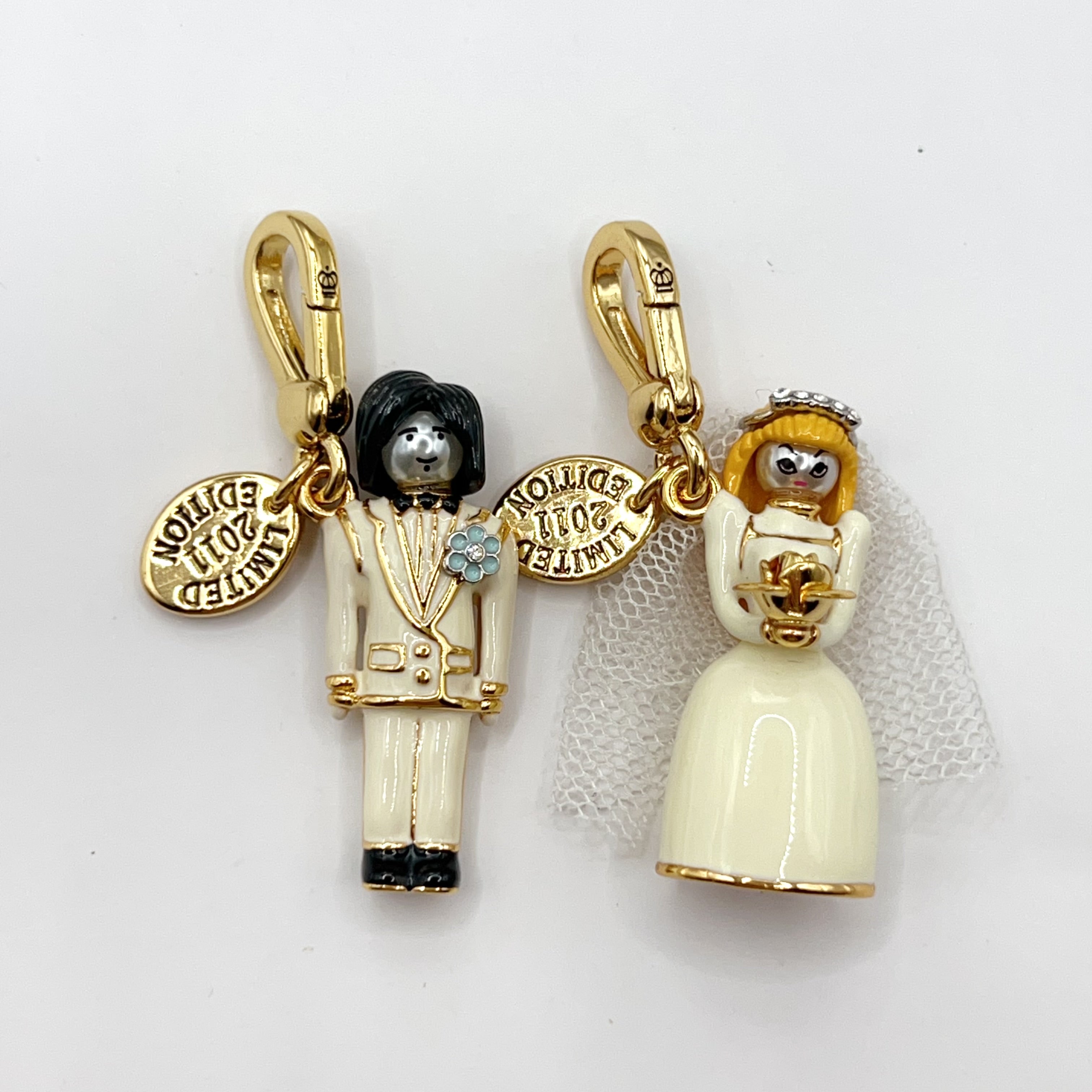 JC608-Juicy Couture wedding couple charm