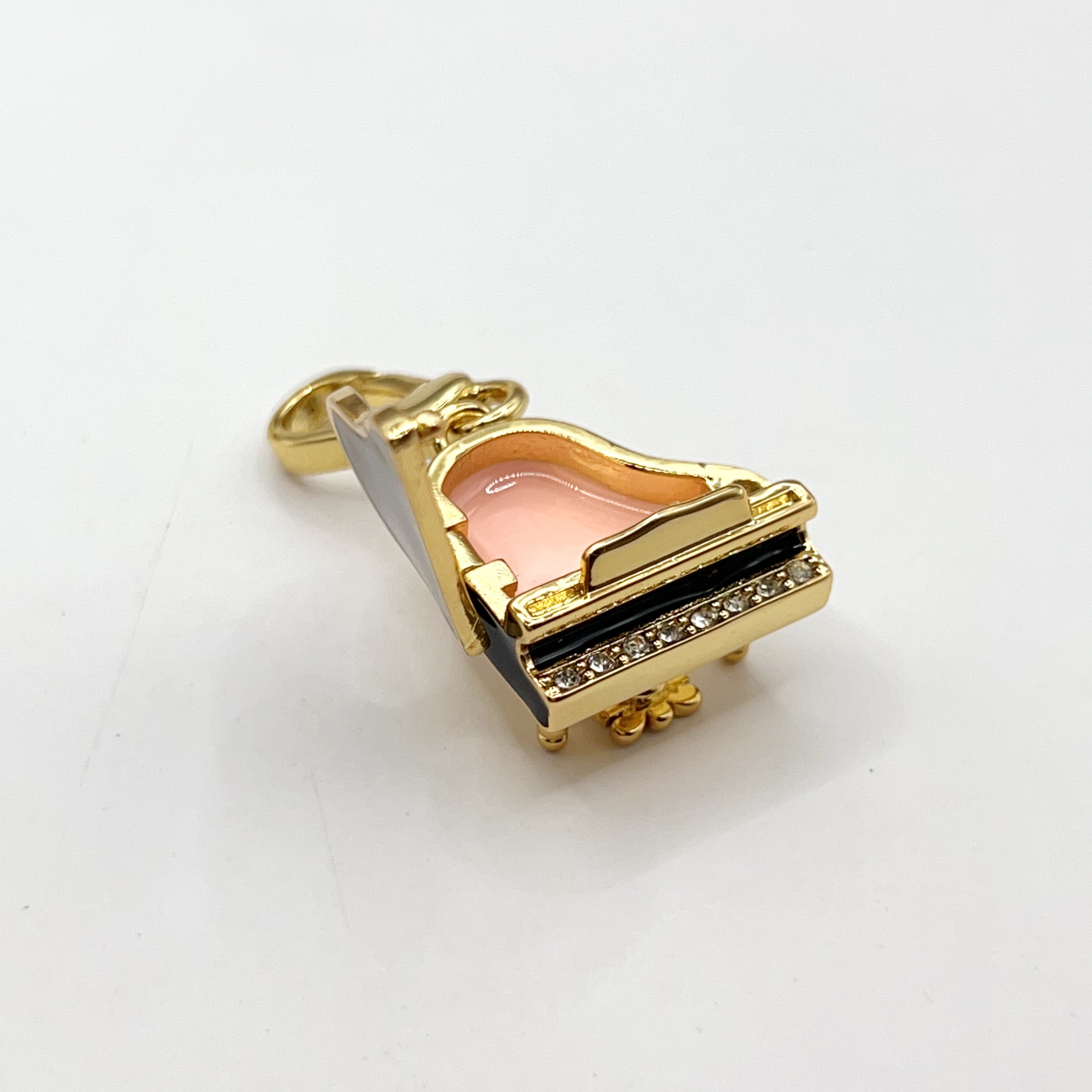 B11-Juicy Couture piano charm