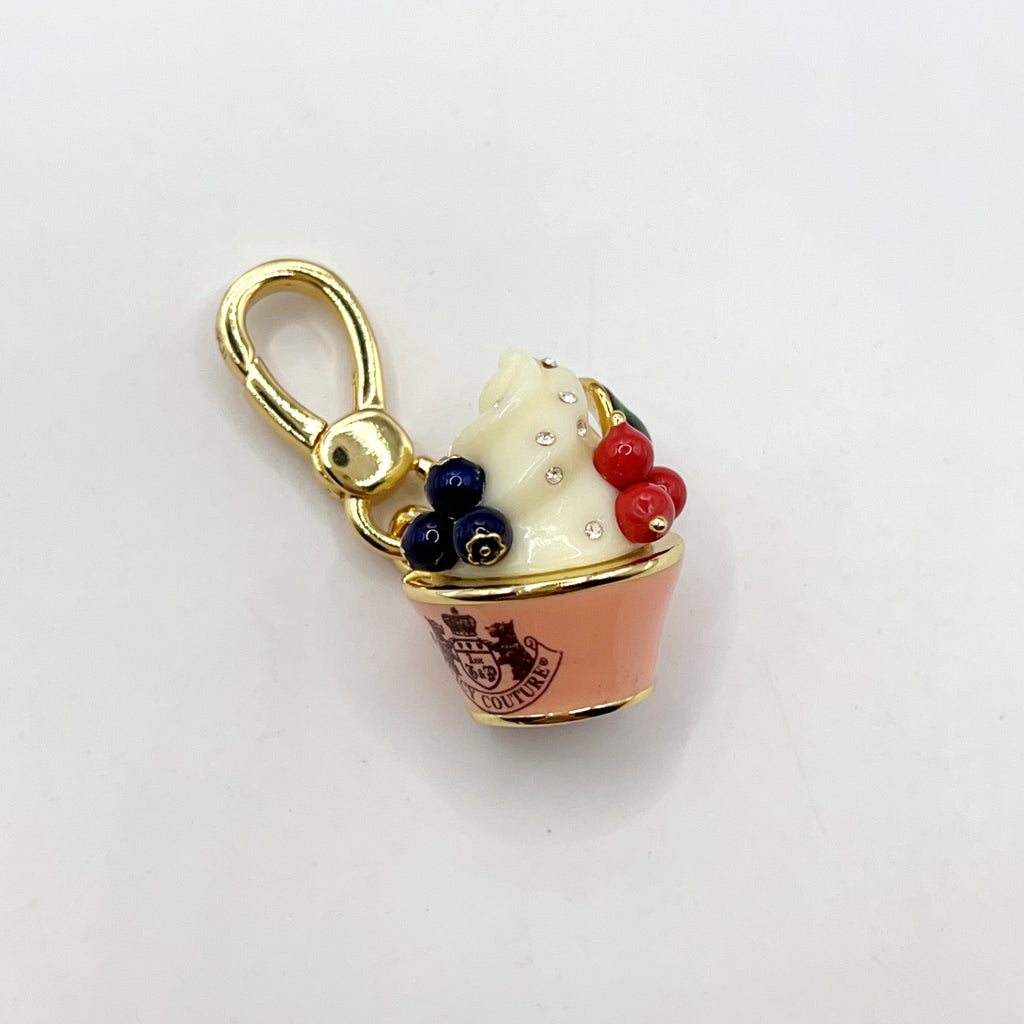 V12-Juicy Couture frozen yogurt charm