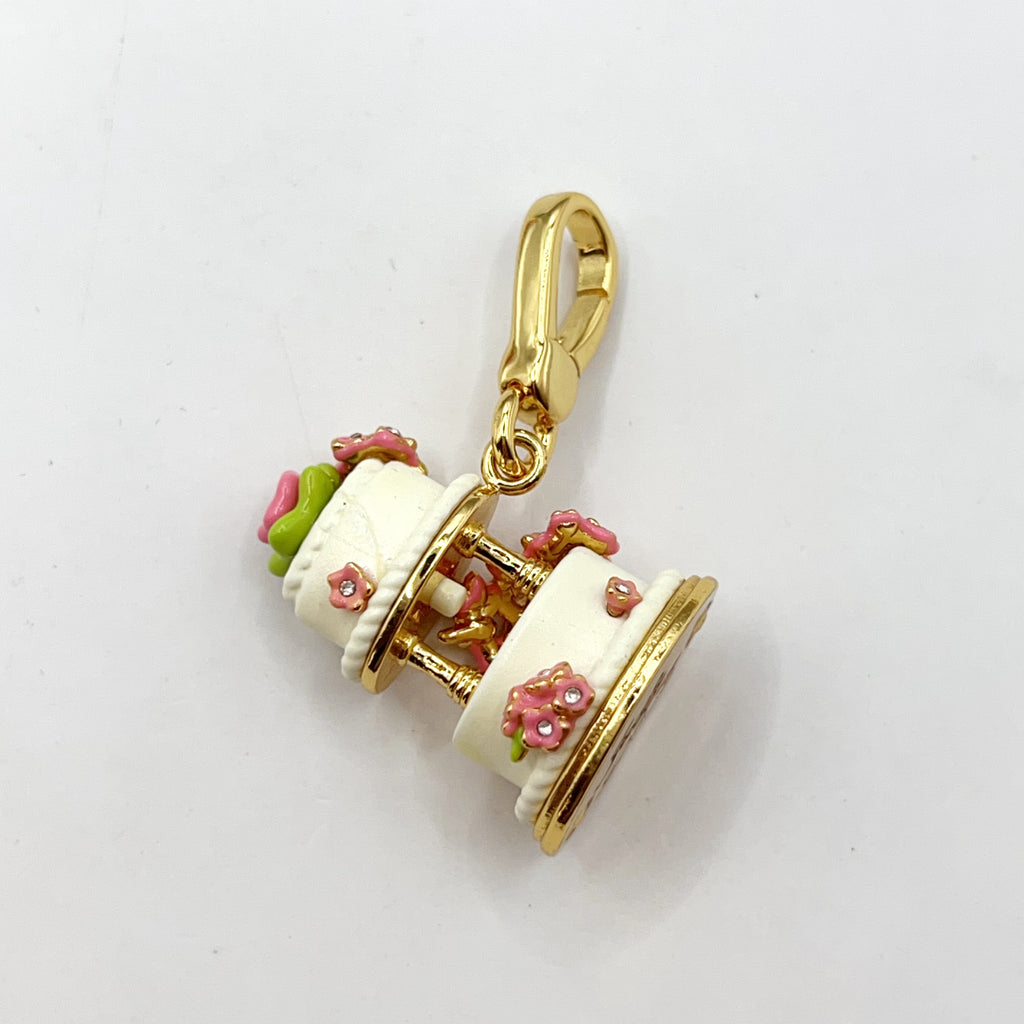 F10-Juicy Couture wedding cake charm