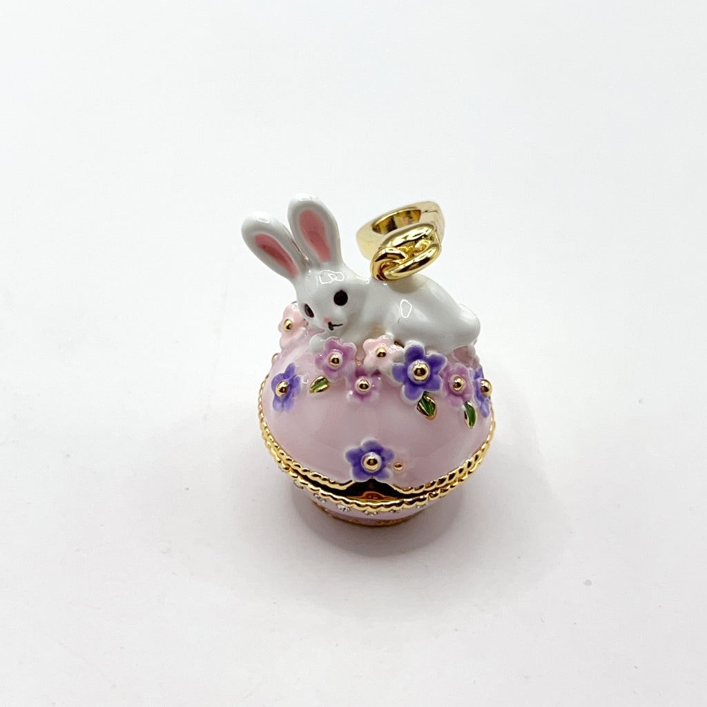 ARI002-ARI Dreams bunny with purple flowers charm