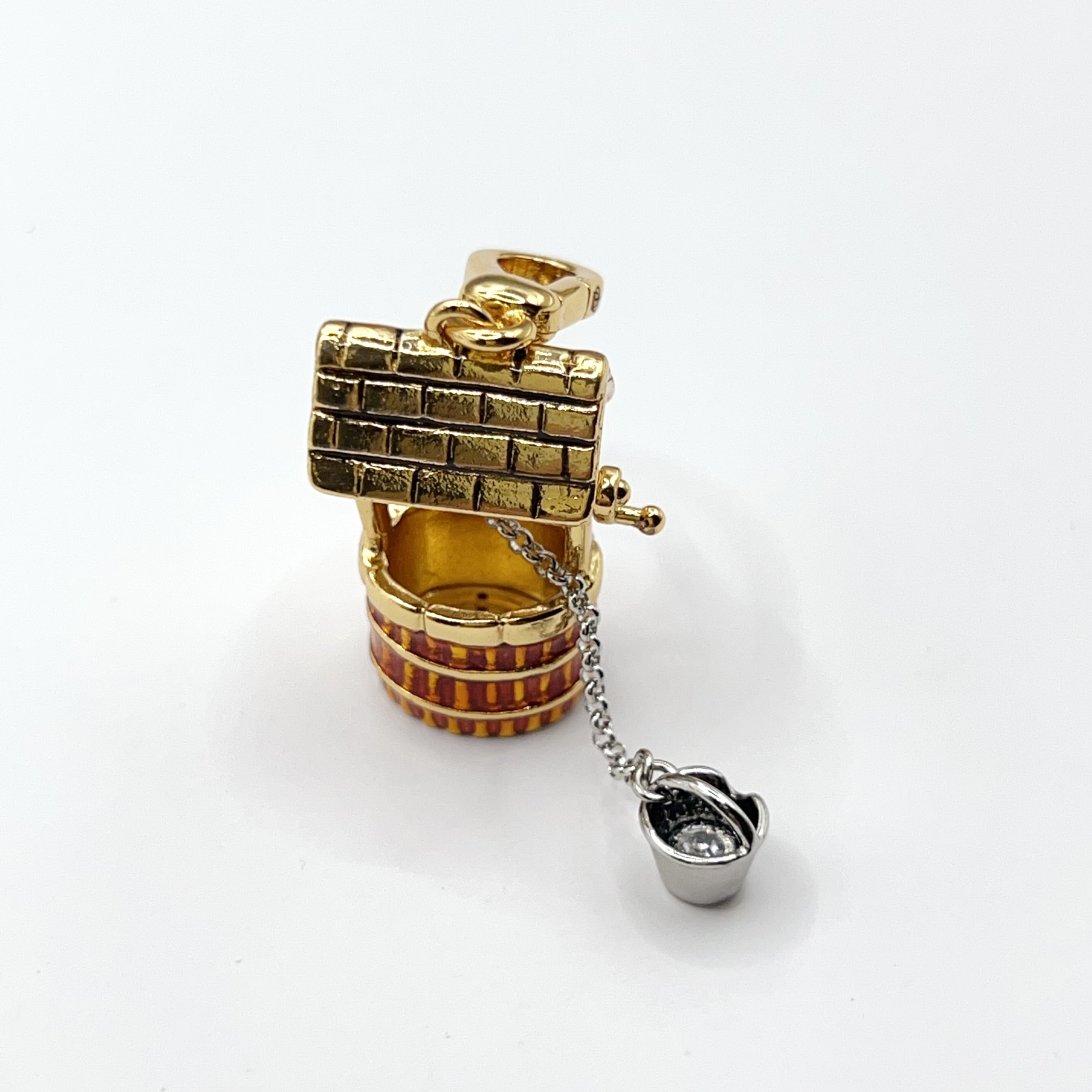 JC511-Juicy Couture wishing well charm