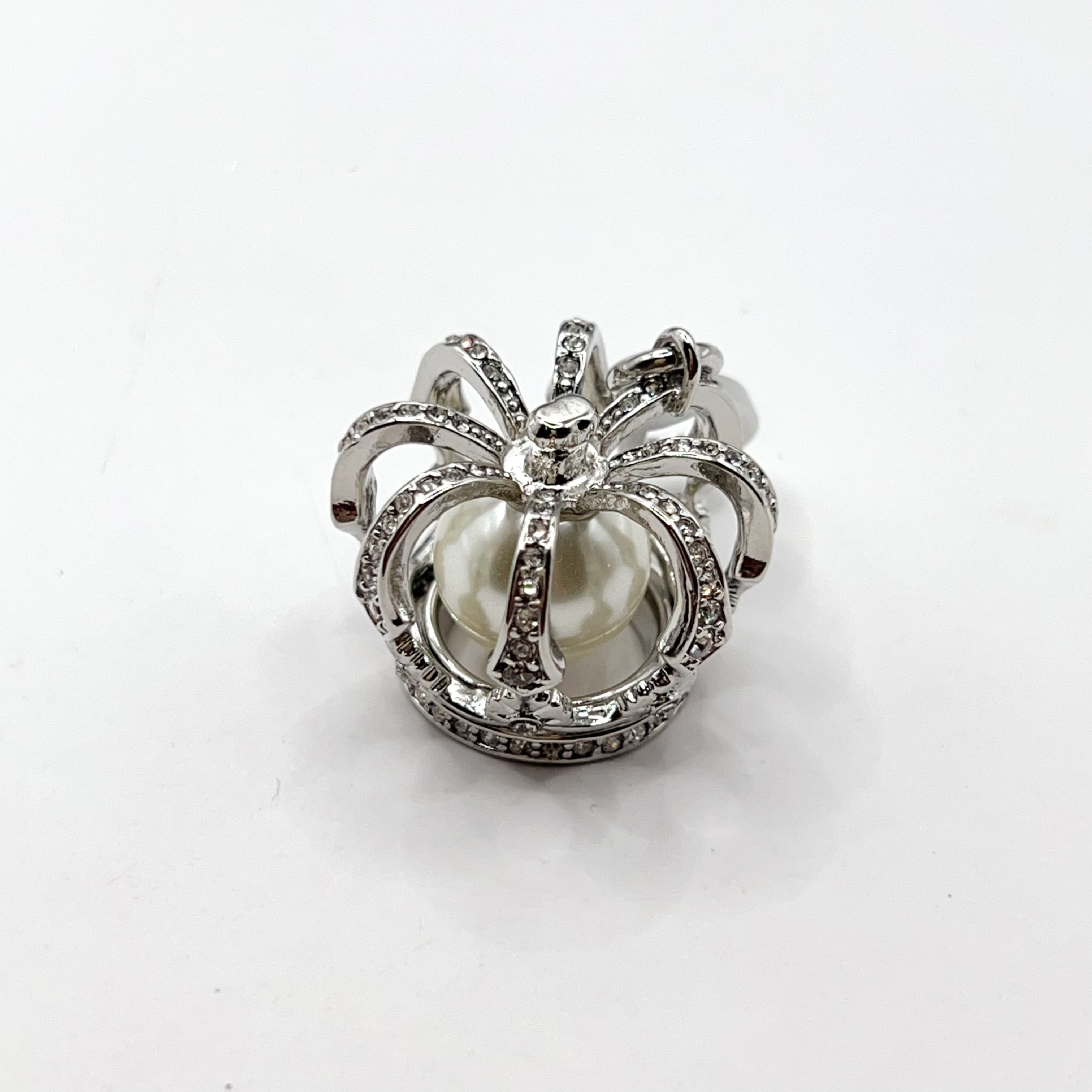R01-Juicy Couture crown charm